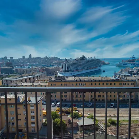 La Terrazza Sul Porto Apartment *